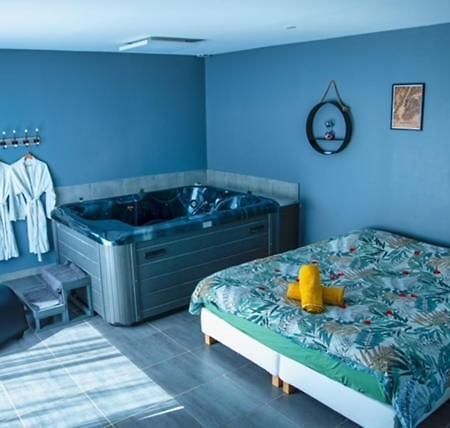 Love Room - La Parenthese Saint-Bauzille-de-la-Sylve 외부 사진